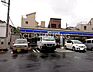 周辺：ローソン横浜中村町二丁目店 徒歩3分。 180m