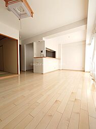 グレーシィ金剛アルティプラザ 6階3LDKのリビング/ダイニング