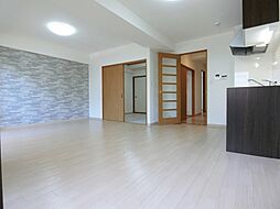 グミヒルズ 3階2LDKのリビング/ダイニング