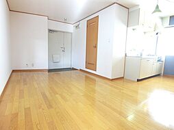 シャングリラ深井 2階2LDKのリビング/ダイニング