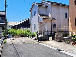 四日市市松本１丁目　一戸建て 4LDKのリビング/ダイニング