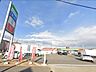 周辺：ファミリーマート緑花台店 【スローガンは「Fun＆Fresh」。驚きやワクワク感を与えるべく、商品改革に取り組んでいる。（電子マネー利用可　ＡＴＭあり　ネット通販あり）Vポイントサービスあり。】…