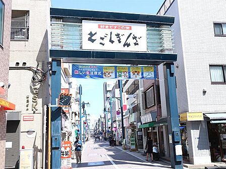 戸越銀座銀六商店街(1000m)