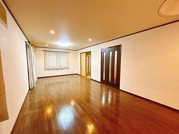 室内を拡大表示