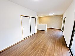 魚津市六郎丸　戸建て