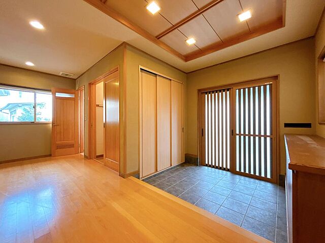 玄関 黒部市三日市2868-16