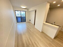 エヌ　プラス 102 1階1LDKのリビング/ダイニング