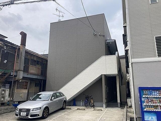 3 / 13