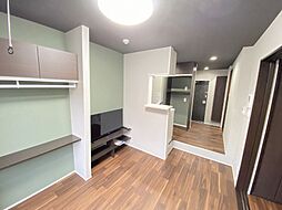 ジーイーオンズ 2階1LDKのリビング/ダイニング