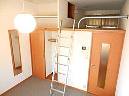 レオパレスアルミック2 2階1Kのリビング/ダイニング