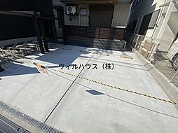 17 / 27