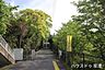 周辺：【志津小学校】城の跡地であり、高台に立地する小学校です。「人にやさしく、自分を高め、みんなのために役立とう」の教育目標を掲げています。学校HPにて学校行事の様子や年間行事を紹介しています。 880m
