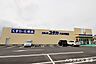 周辺：【ドラッグユタカ大津月輪店】食品や冷凍食品、日用品、飲料、コスメ化粧品など品揃えが豊富です。各種クレジットカード、電子マネーが使用可能です。調剤薬局も併設しています。※駐輪場有り 1670m