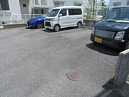 8 / 15