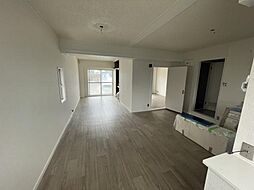 シャトードイワネ2号館 1階1LDKのリビング/ダイニング