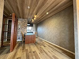 メゾンド・タカ 5階1LDKのリビング/ダイニング