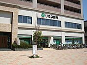 りそな銀行金剛支店 1037m