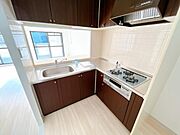 3口コンロ付きシステムキッチン！