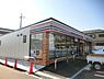 周辺：セブンイレブン堺北花田町4丁店 747m