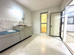 グリーンコーポラス若松 1階2DKのリビング/ダイニング