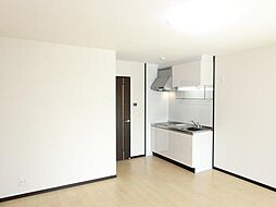 ソレイユ百舌鳥1番館 2階1LDKのリビング/ダイニング