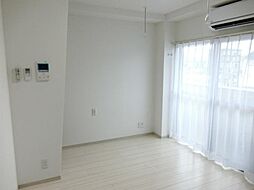 エヌエムトラントキャトフ 4階2DKのリビング/ダイニング