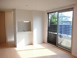 フォレナ上野芝 1階2LDKのリビング/ダイニング