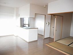 ソルプラーサ堺 8階4LDKのリビング/ダイニング