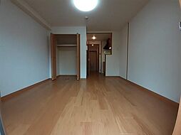 リーヴァ　神石 2階ワンルームのリビング/ダイニング