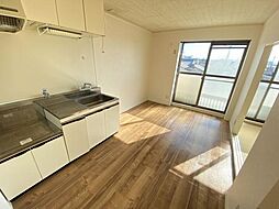 モアクレスト津村パート3 3階2DKのリビング/ダイニング