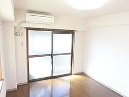 コスモ 1階1Kのリビング/ダイニング