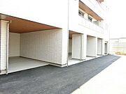屋根付き駐車場！