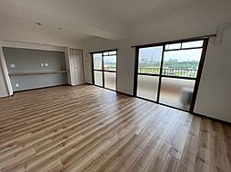 バンベール下市場 3LDKのリビング/ダイニング