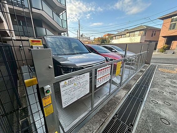 【駐車場】ファ...