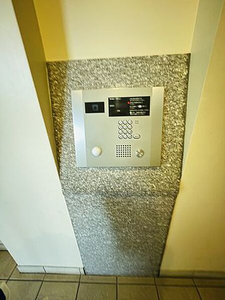 【オートロック】安心のオートロック完備。セキュリティ充実のマンションです。