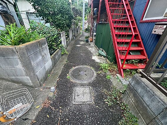 現地前面道路は...