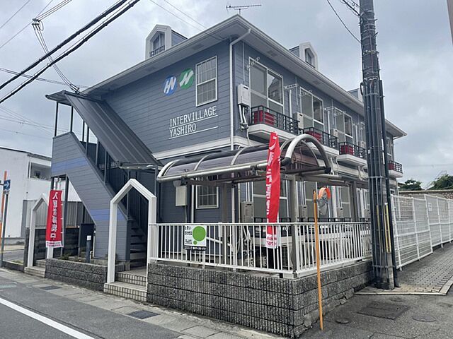 4 / 8