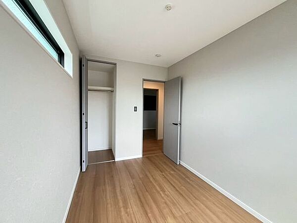 洋室を拡大表示