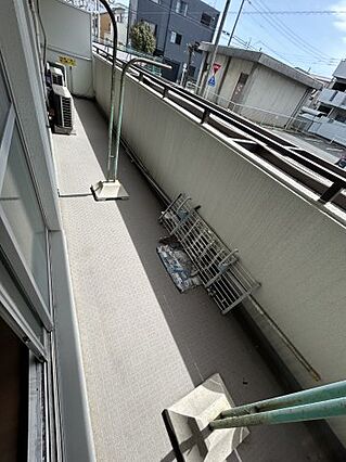 バルコニーがあ...