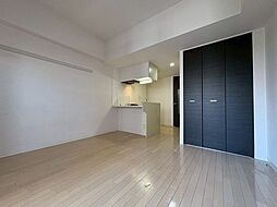 Osaka Metro御堂筋線 東三国駅 徒歩1分の賃貸マンション 11階ワンルームのリビング/ダイニング