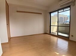 Osaka Metro御堂筋線 東三国駅 徒歩5分の賃貸マンション 7階1Kのリビング/ダイニング