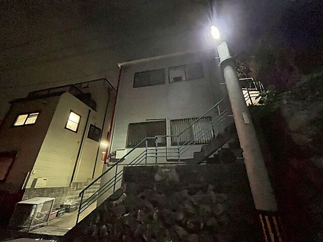 6 / 19