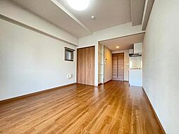 Osaka Metro御堂筋線 江坂駅 徒歩4分の賃貸マンション 6階ワンルームのリビング/ダイニング