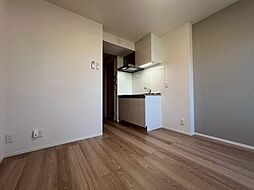 阪急宝塚本線 庄内駅 徒歩2分の賃貸マンション 5階ワンルームのリビング/ダイニング