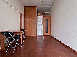 大阪モノレール本線 沢良宜駅 徒歩11分の賃貸マンション 1階1Kのリビング/ダイニング