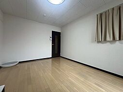 阪急宝塚本線 岡町駅 徒歩13分の賃貸アパート 1階1Kのリビング/ダイニング