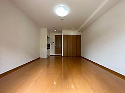 ミラクルセブン江坂 6階ワンルームのリビング/ダイニング