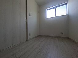 Villa　41　YAMATE　SUITA 3階2LDKのリビング/ダイニング