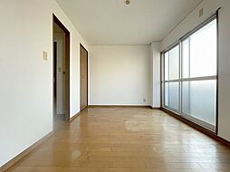 Live Space十三 4階1Kのリビング/ダイニング