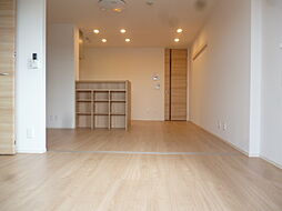 SOLEADO 1階1LDKのリビング/ダイニング